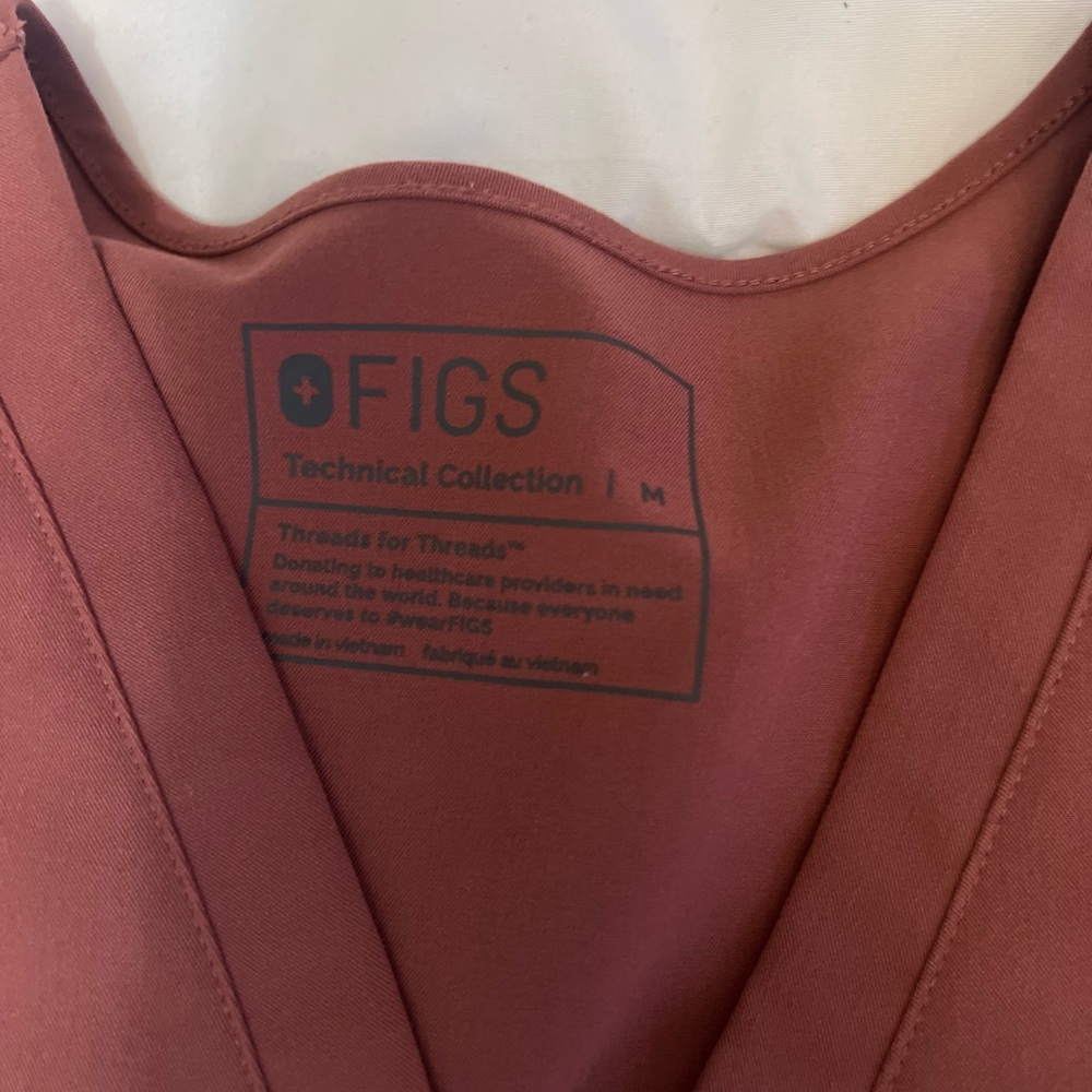 FIGS - Picture 2 of 9